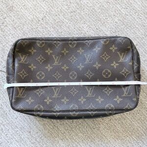 Louis Vuitton Trousse Toilette 23 Monogram Vintage Cosmetic Pouch Authentic